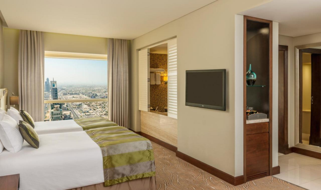 حجز فندق في دبي مع مسبح خاص 